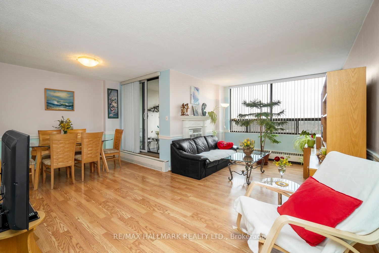 2542 Argyle Road, #801