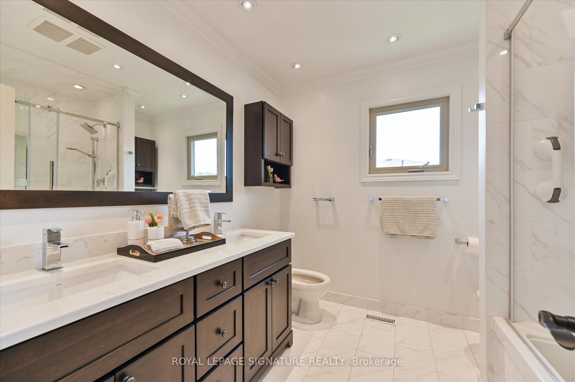 3417 Sanderling Crescent