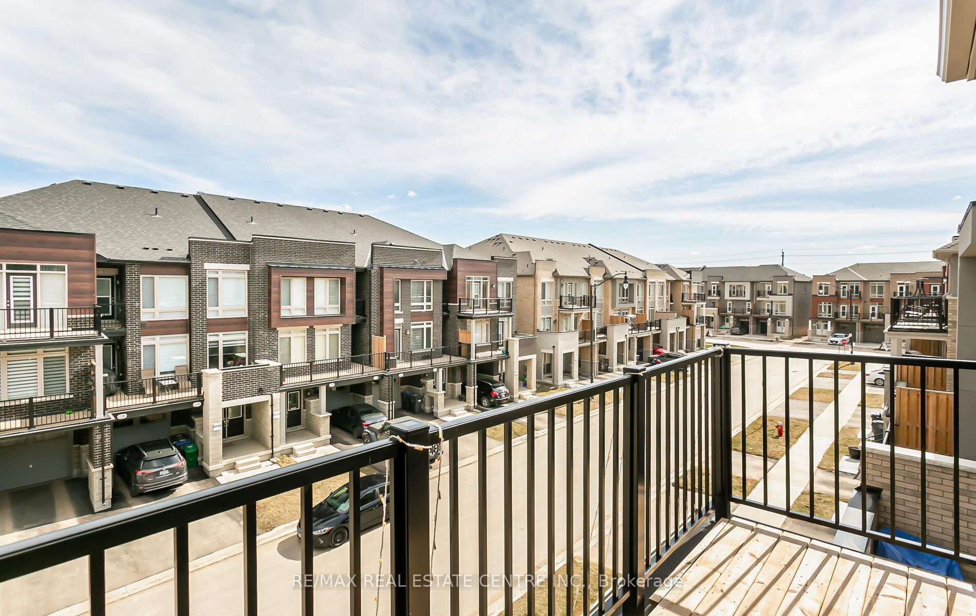 14 Arrowview Drive