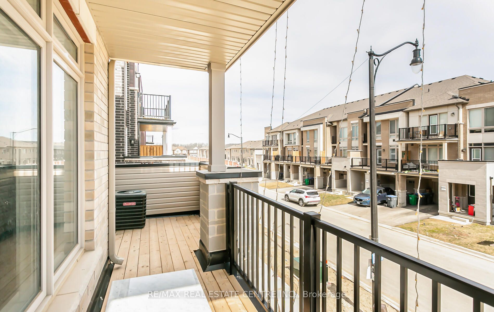 14 Arrowview Drive
