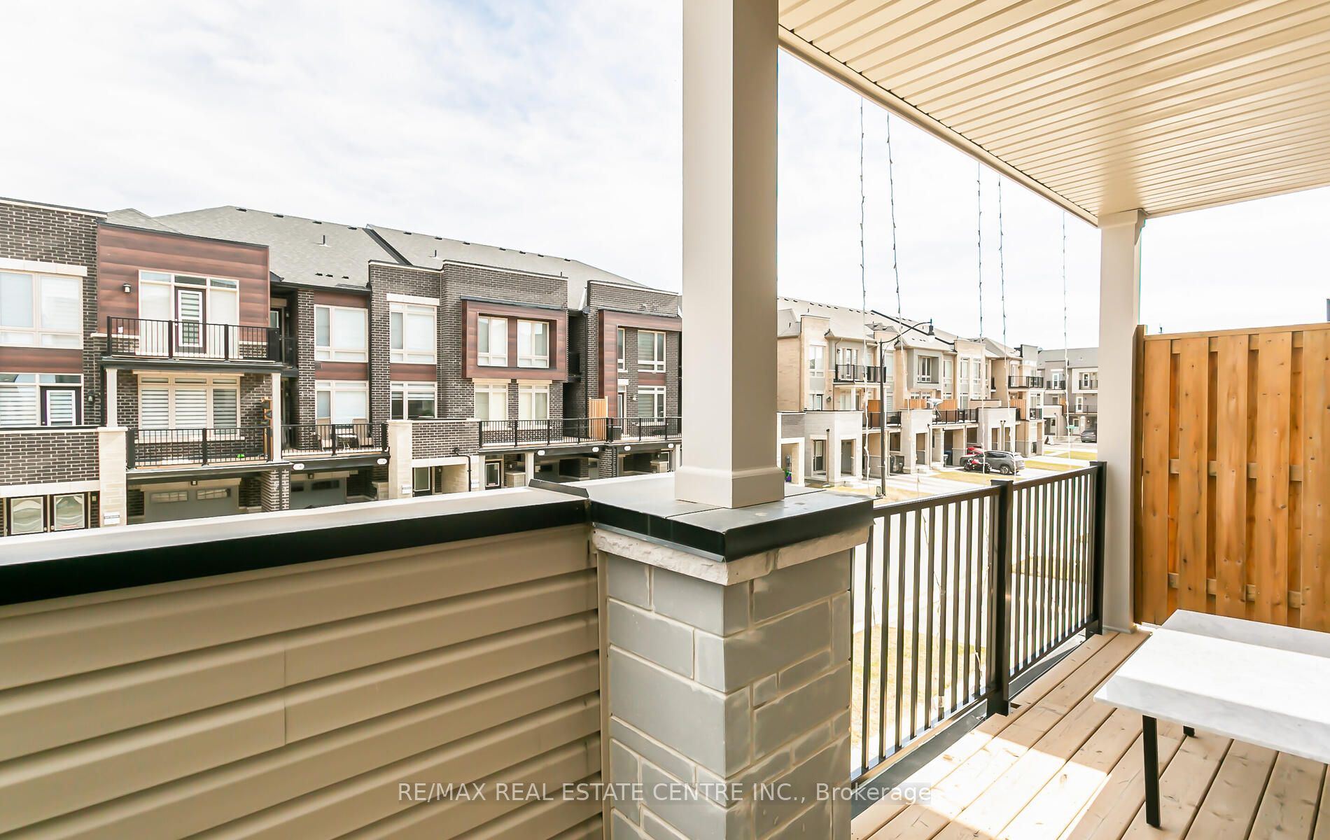14 Arrowview Drive