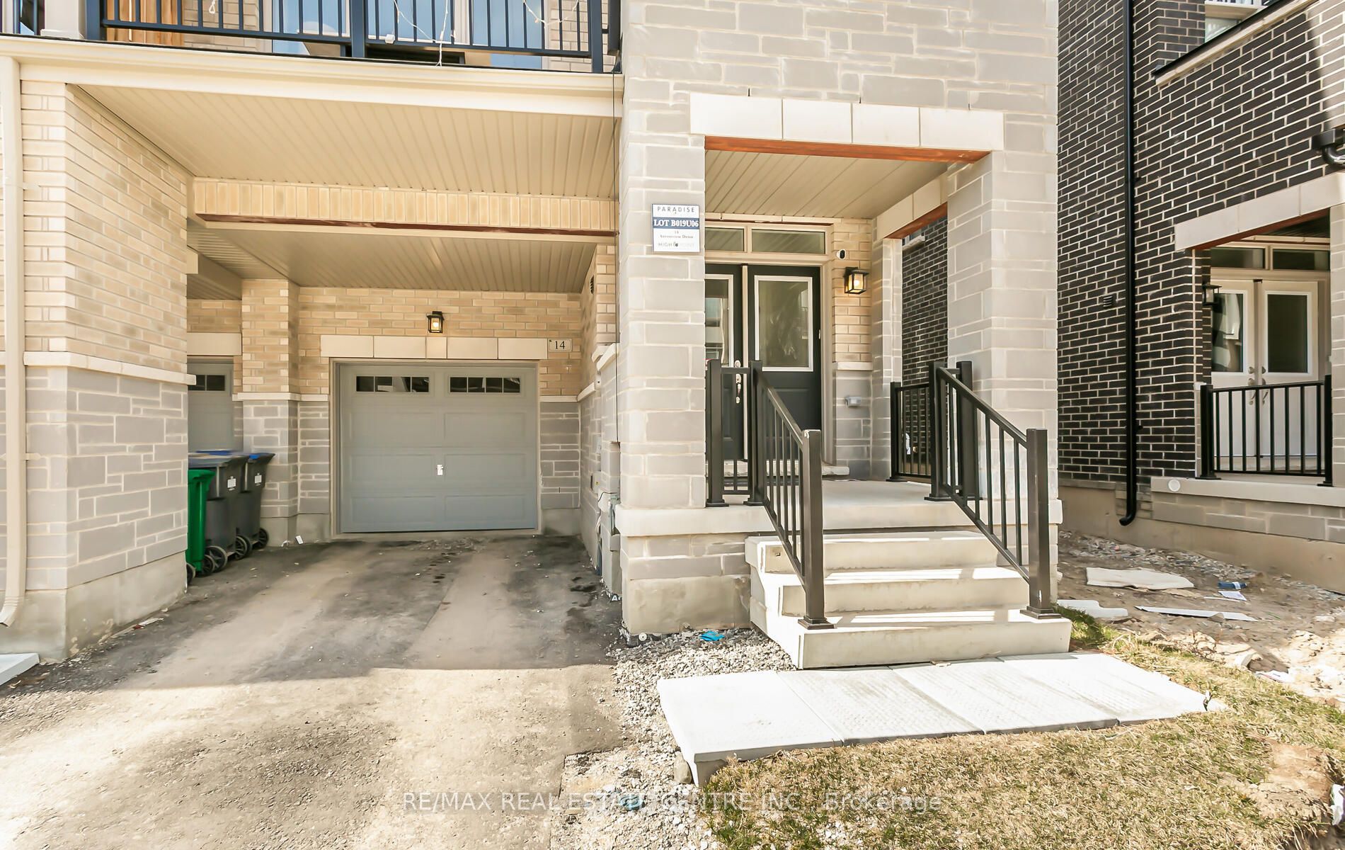 14 Arrowview Drive
