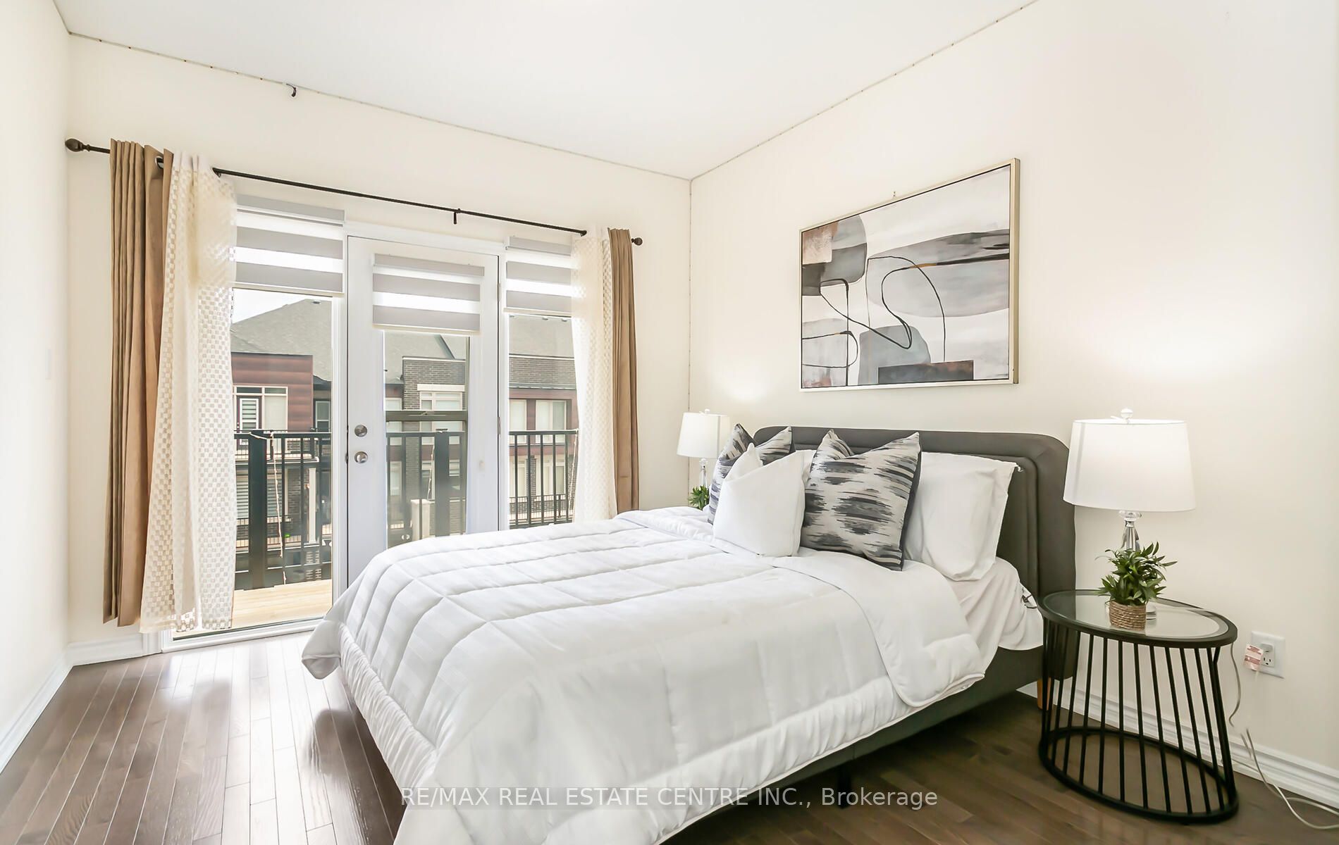 14 Arrowview Drive