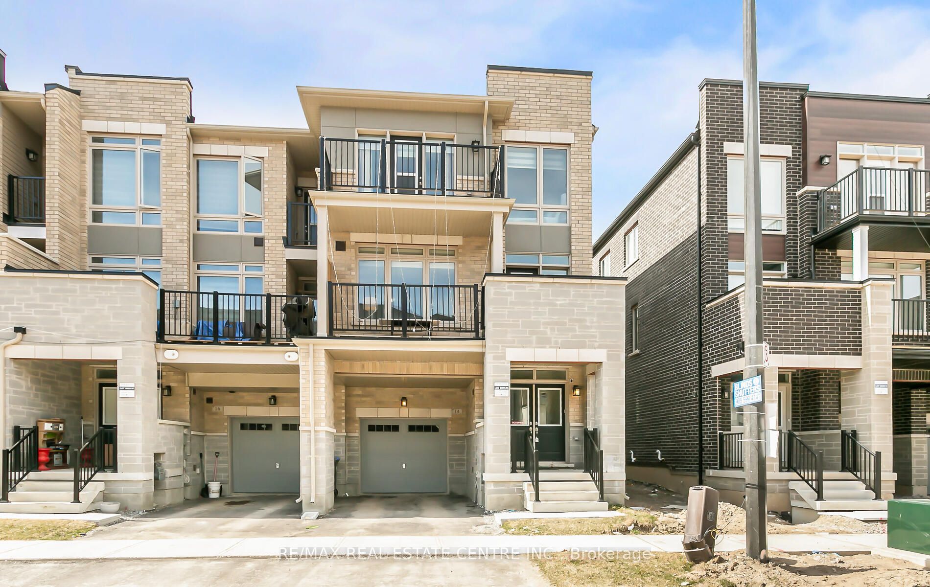 14 Arrowview Drive
