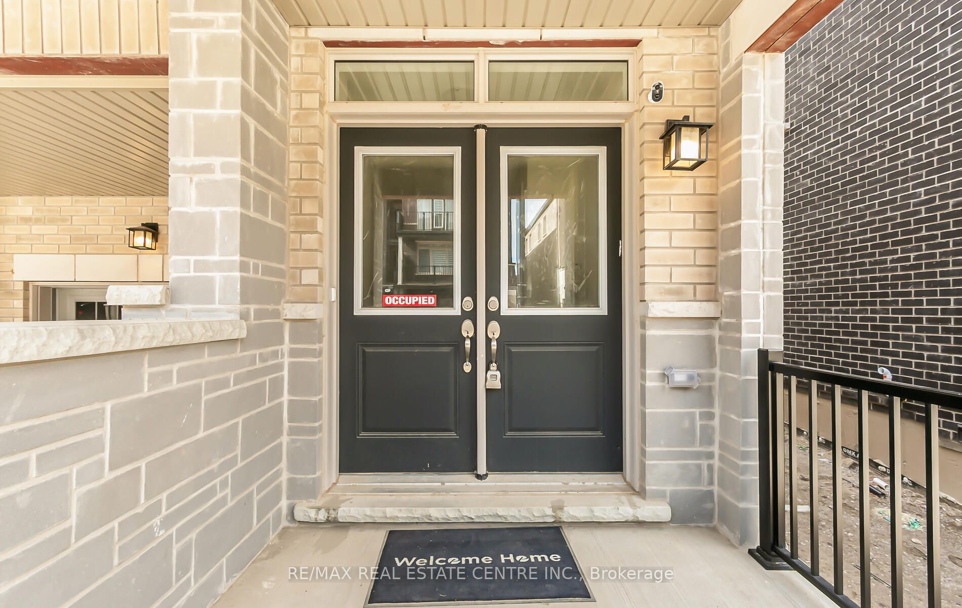14 Arrowview Drive