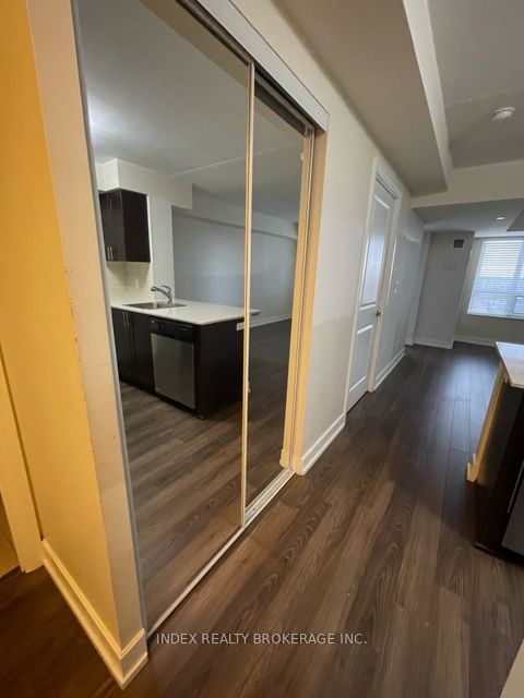 2 Eva Road #1521