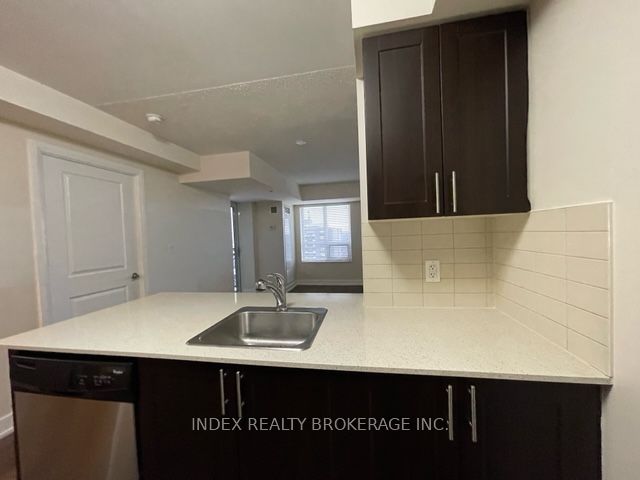 2 Eva Road #1521