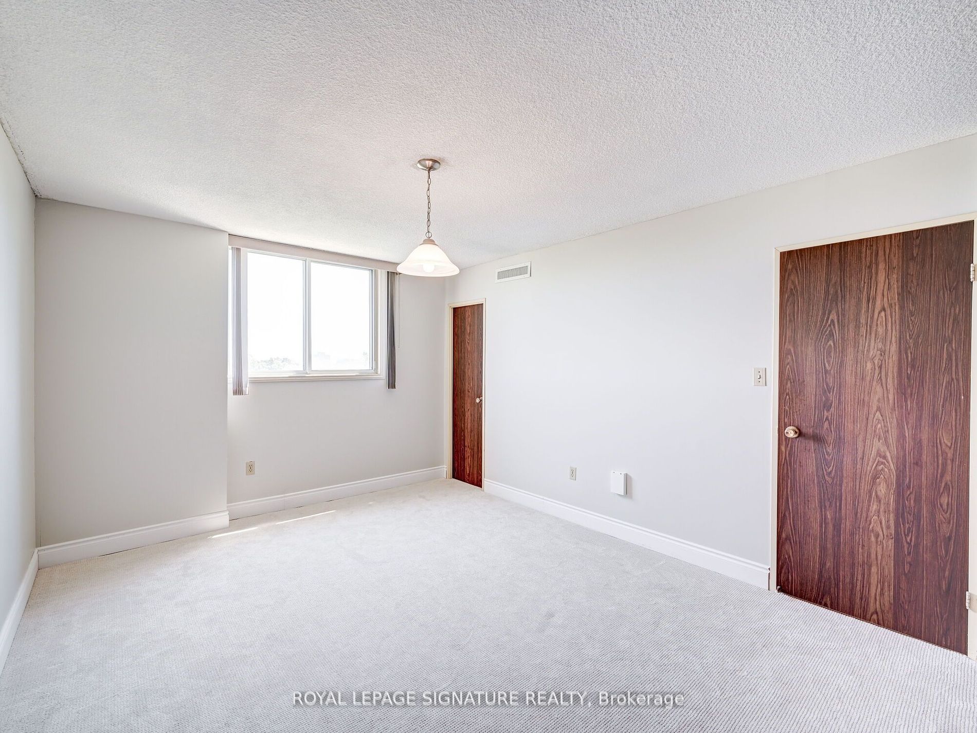 812 Burnhamthorpe Road, #607