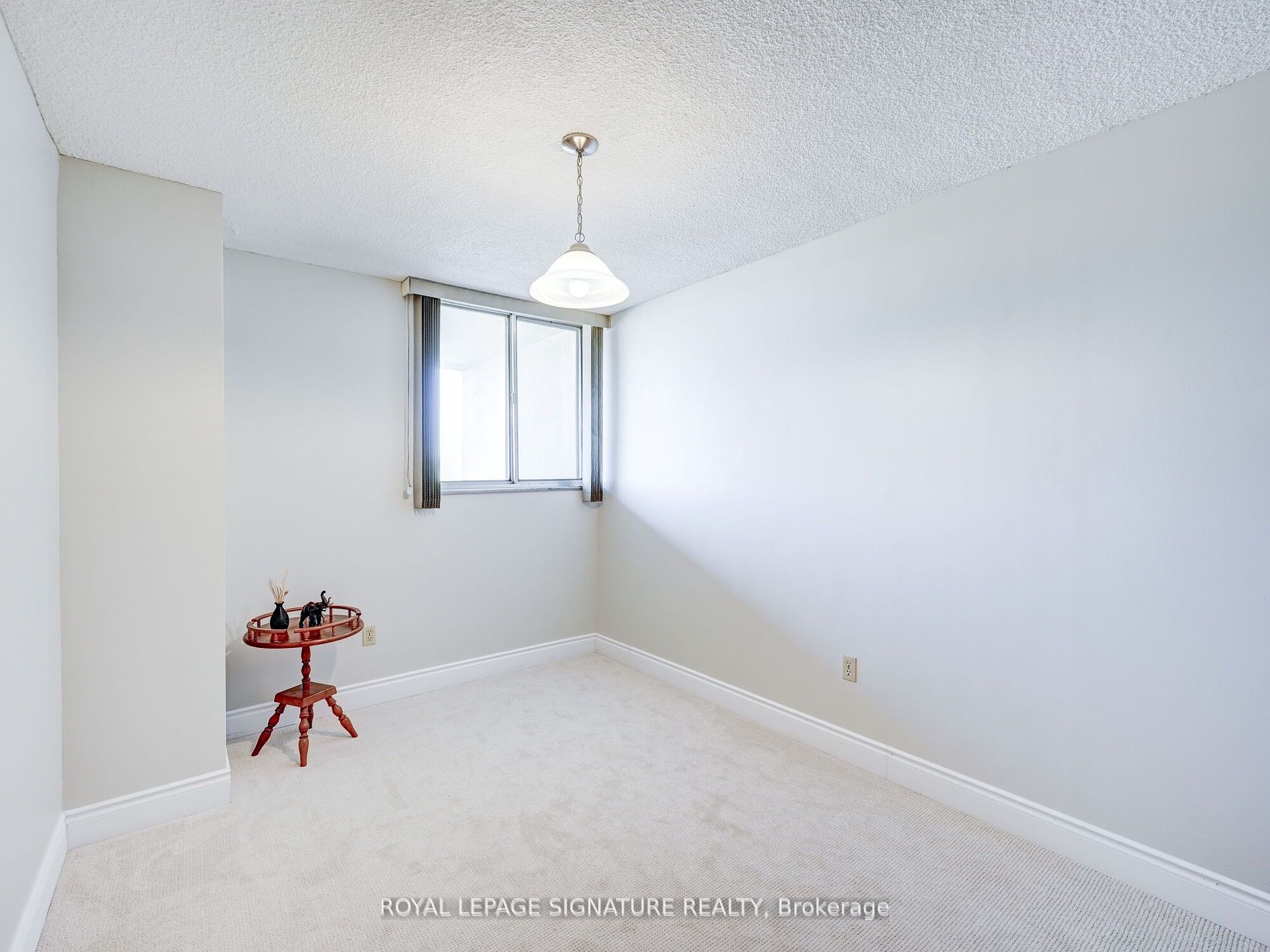 812 Burnhamthorpe Road, #607