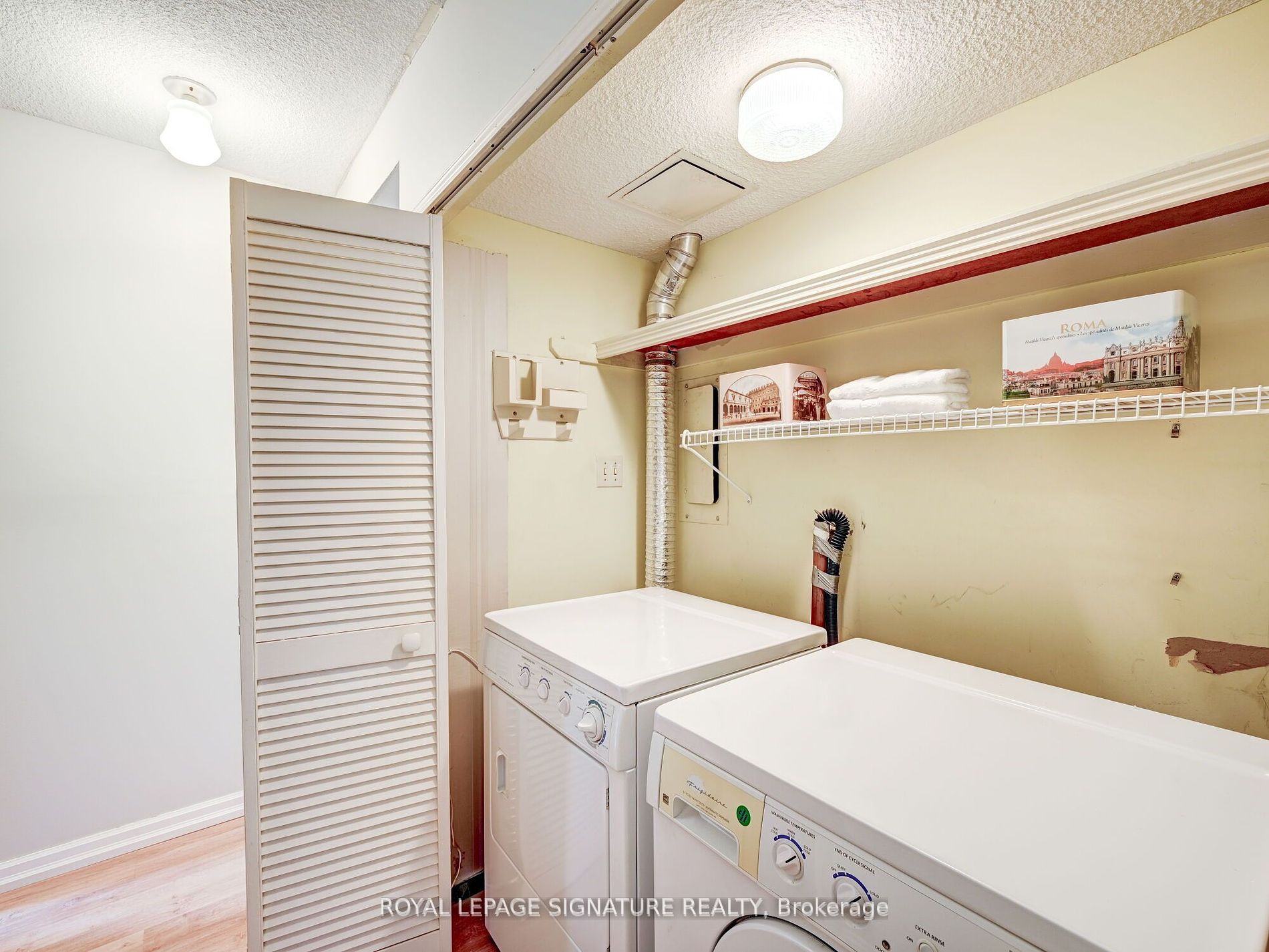 812 Burnhamthorpe Road, #607