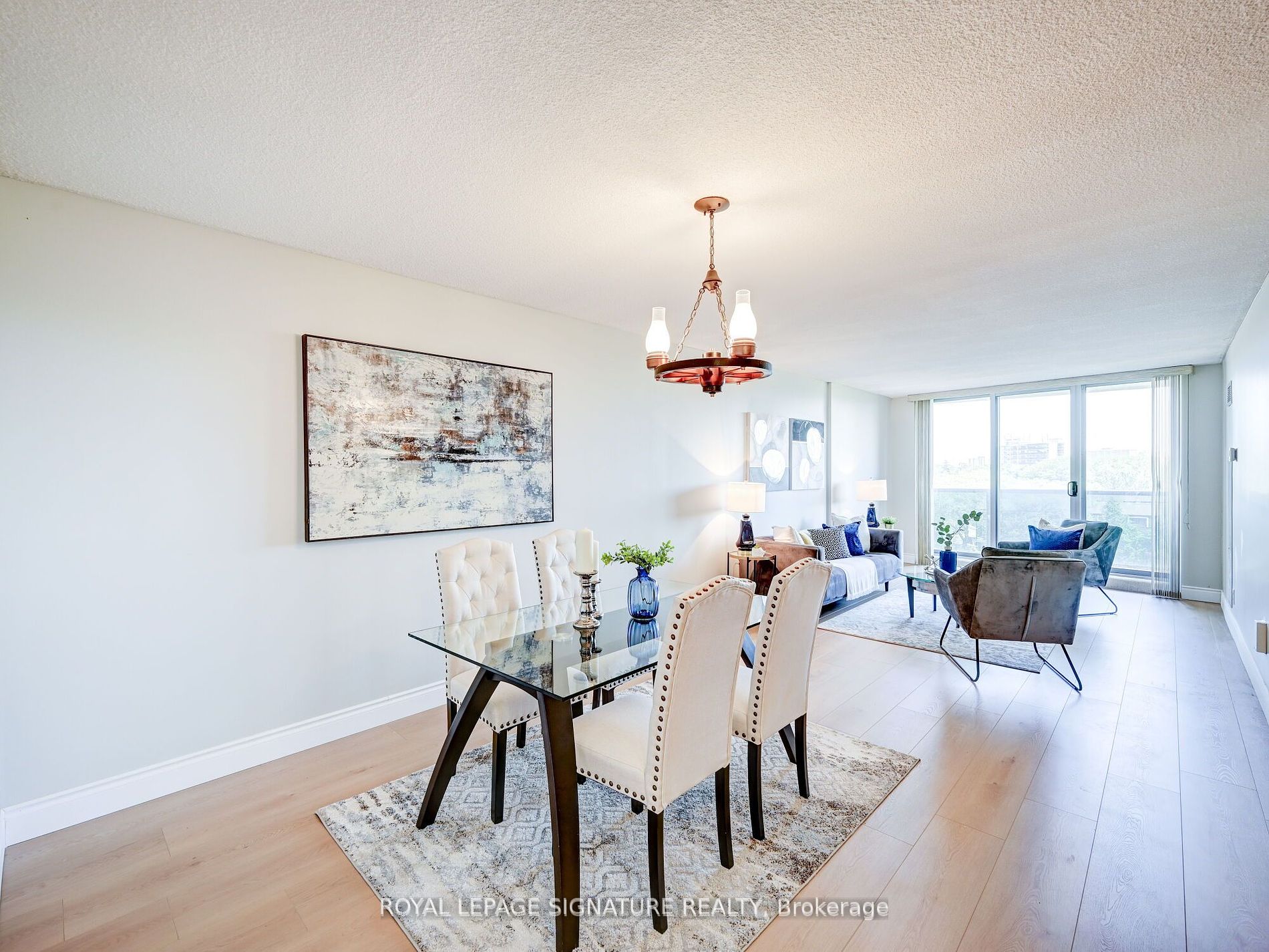 812 Burnhamthorpe Road, #607