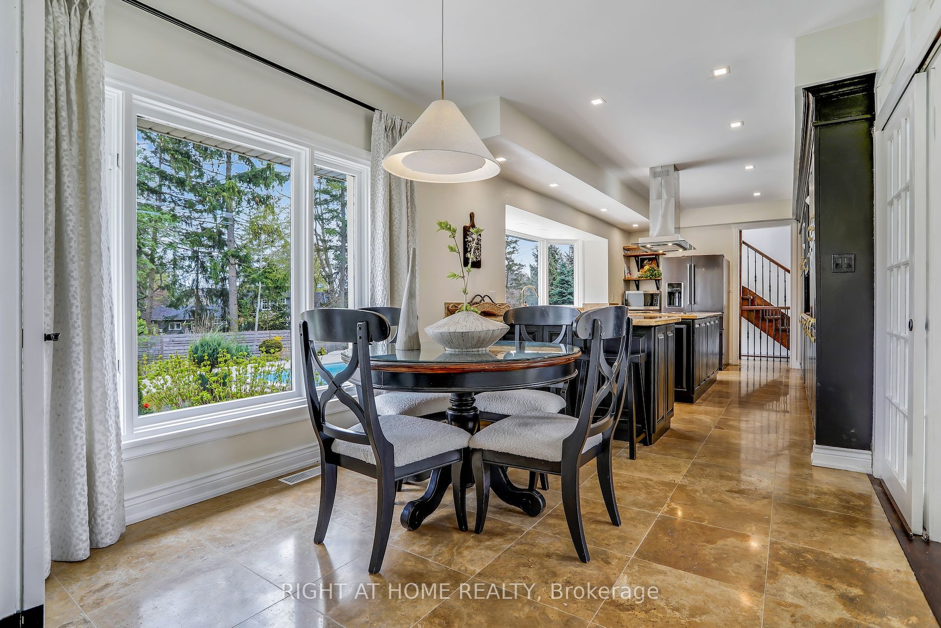 471 Country Club Crescent