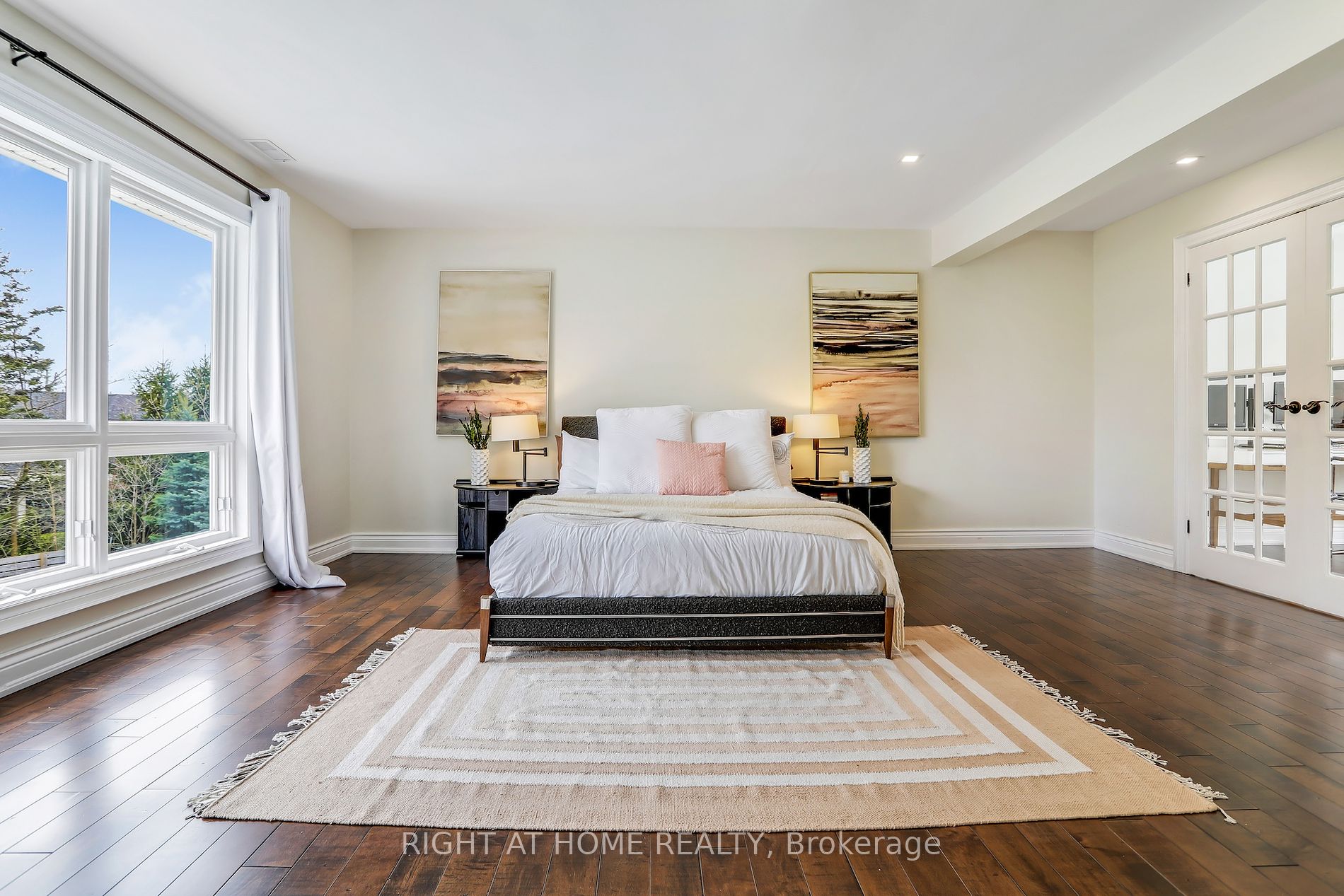 471 Country Club Crescent