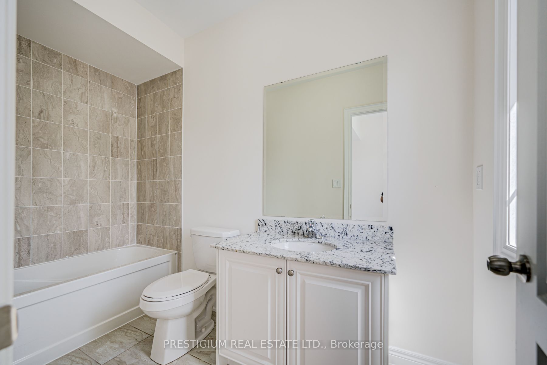 7 Malaspina Close