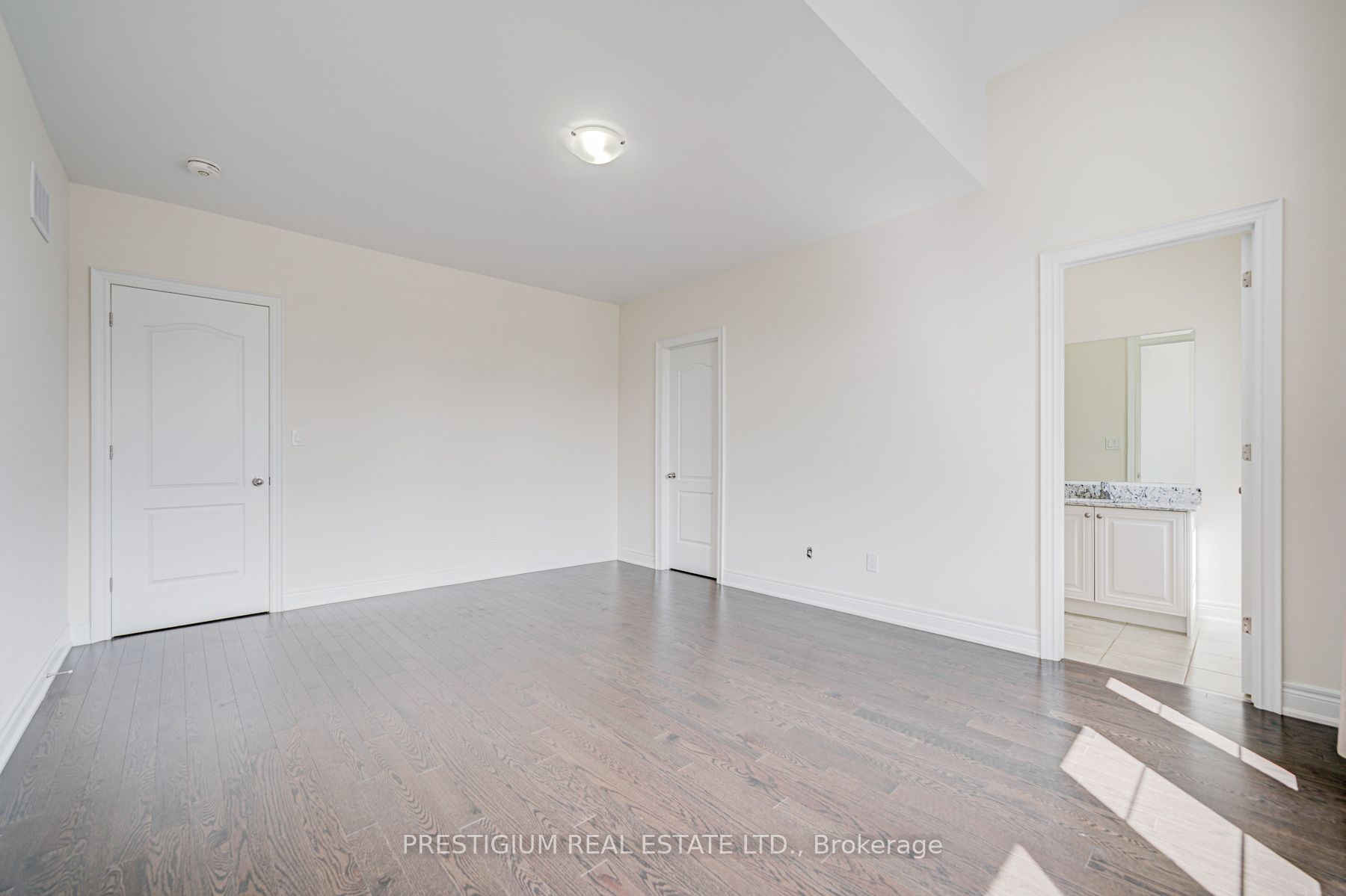 7 Malaspina Close