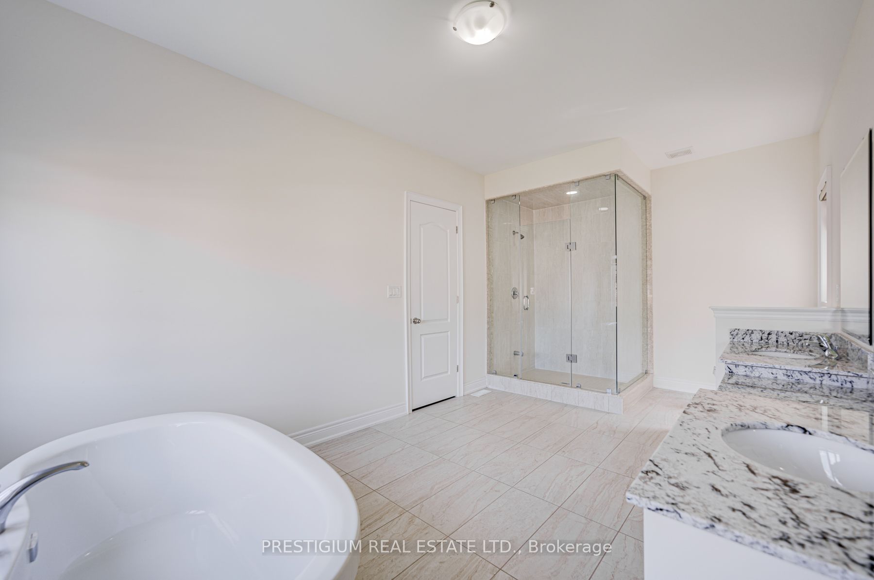 7 Malaspina Close