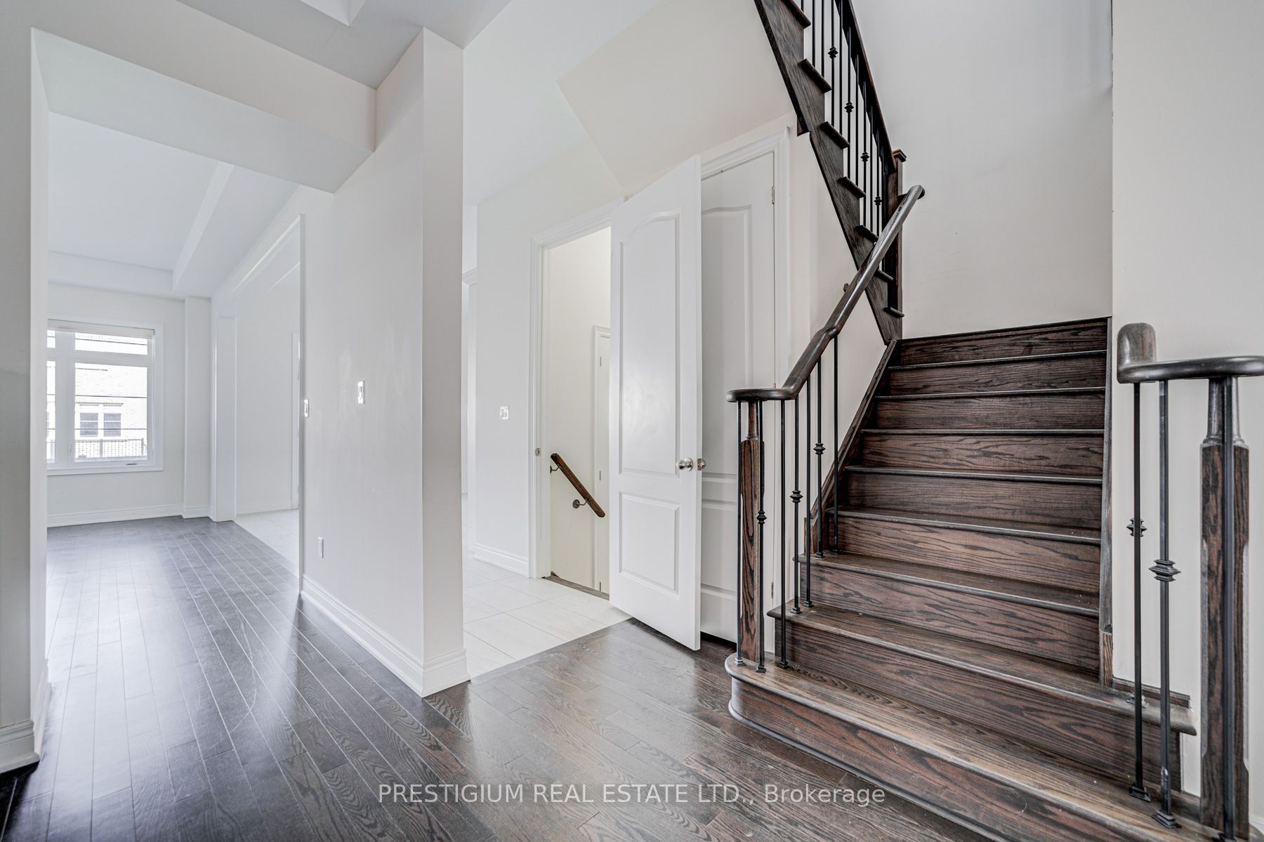 7 Malaspina Close