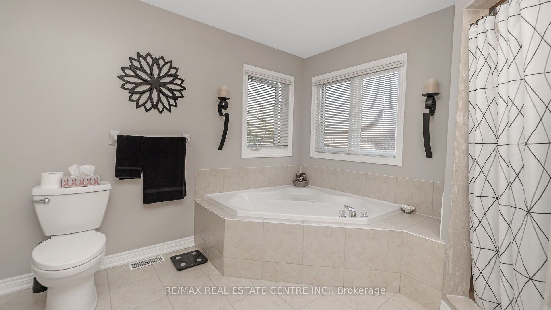 491 Willmott Crescent