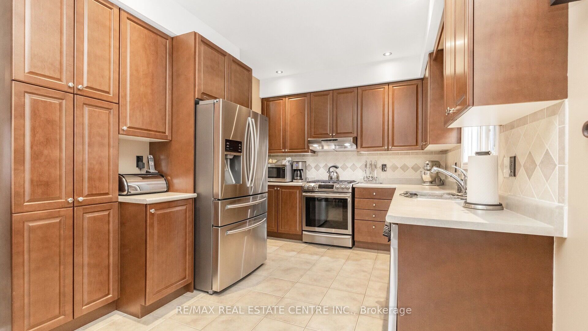 491 Willmott Crescent