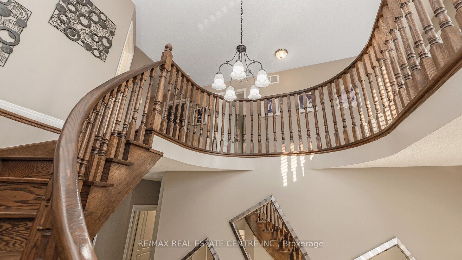 491 Willmott Crescent