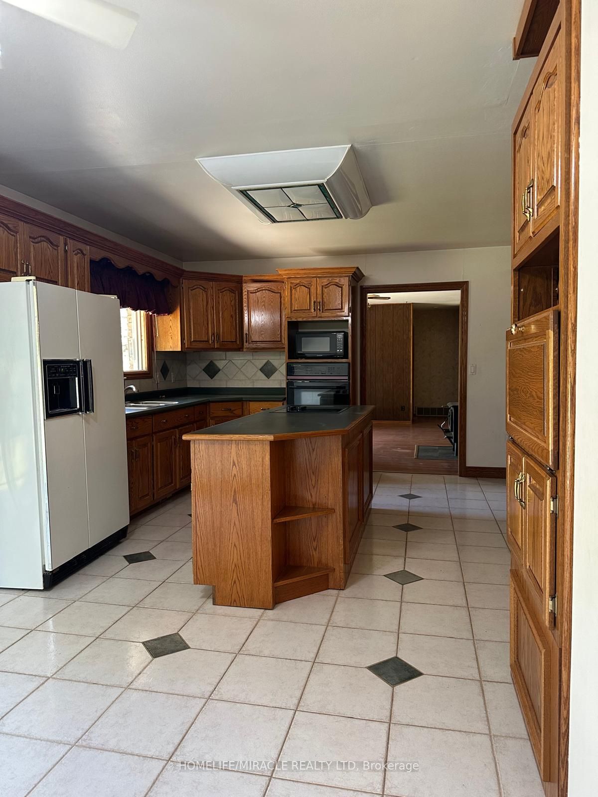 2216 Olde Base Line Road