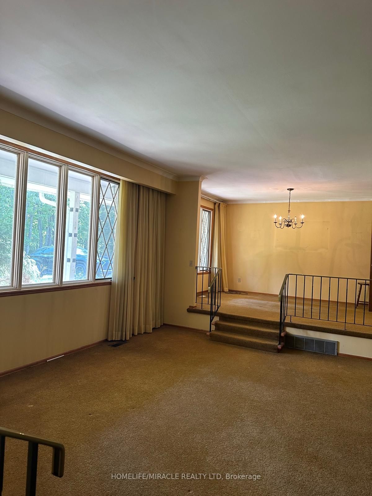 2216 Olde Base Line Road