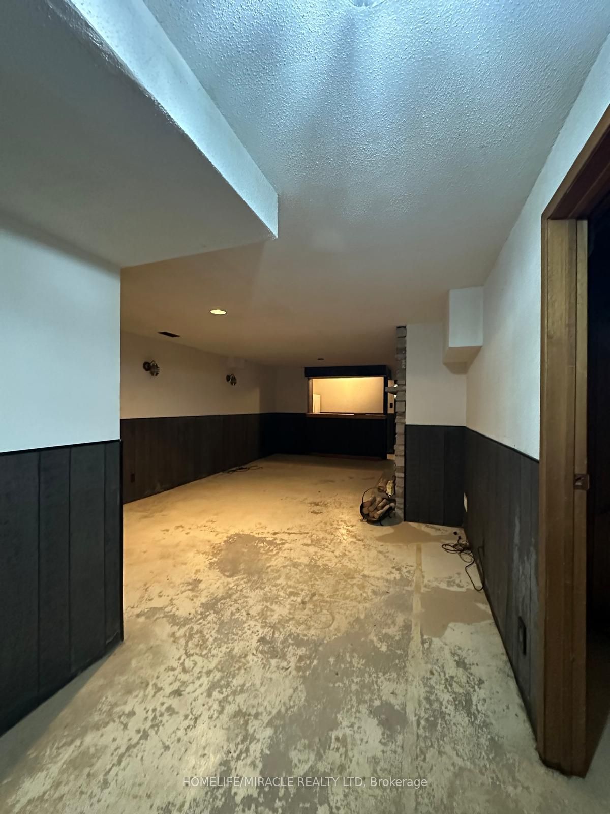 2216 Olde Base Line Road