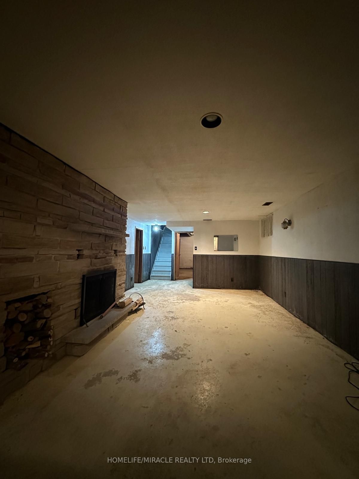 2216 Olde Base Line Road