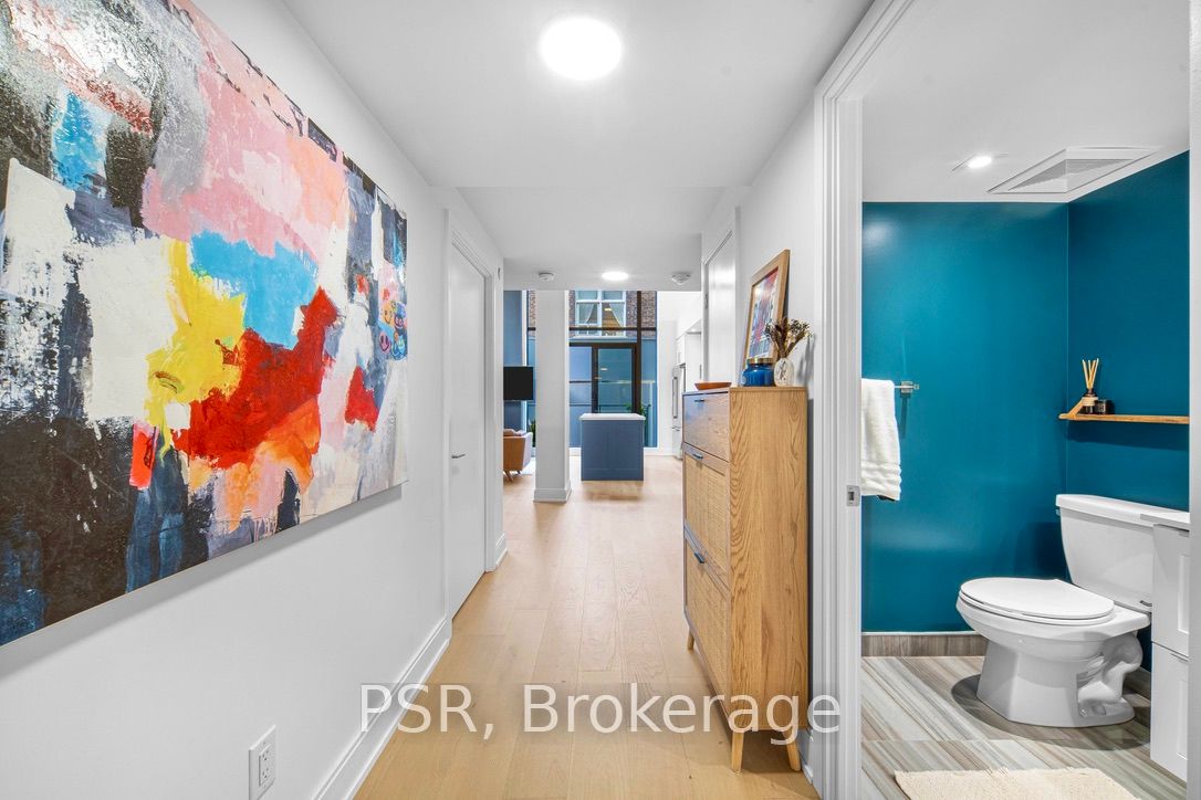430 Roncesvalles Avenue, #105