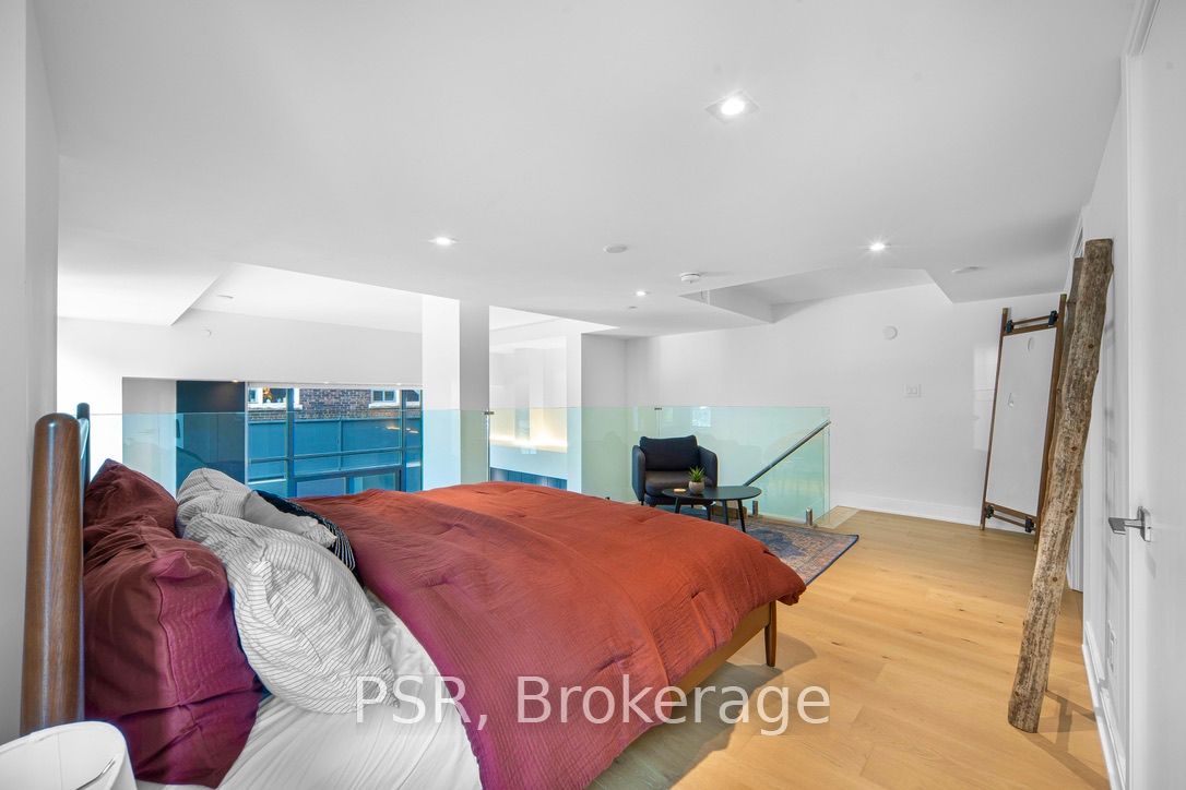 430 Roncesvalles Avenue, #105
