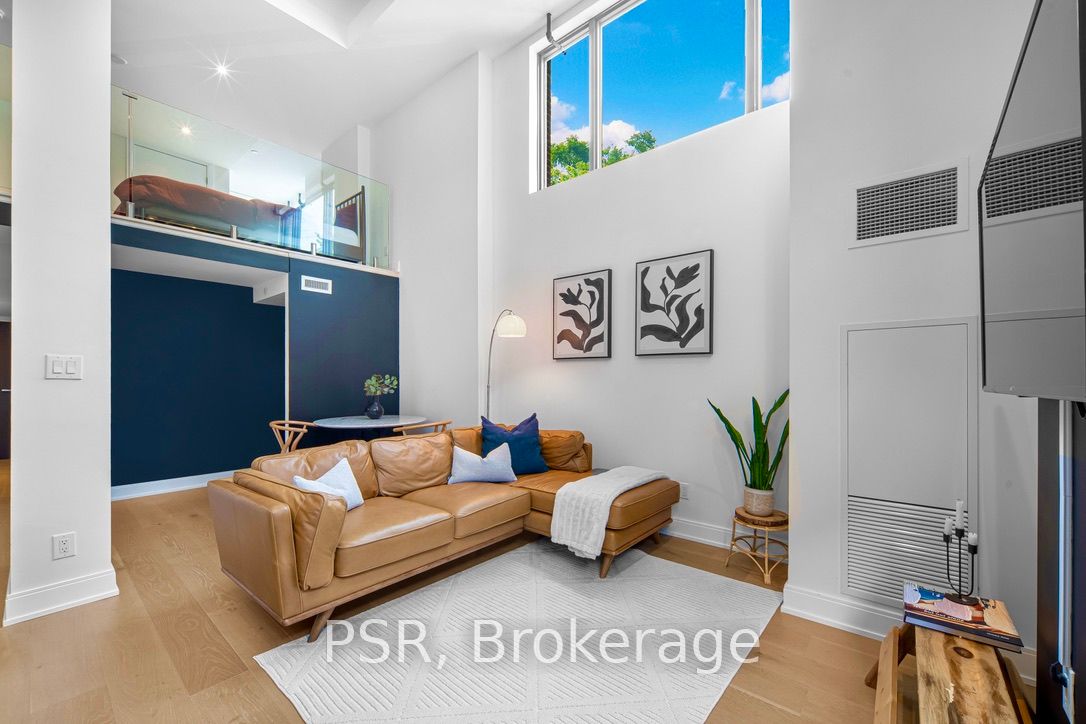 430 Roncesvalles Avenue, #105