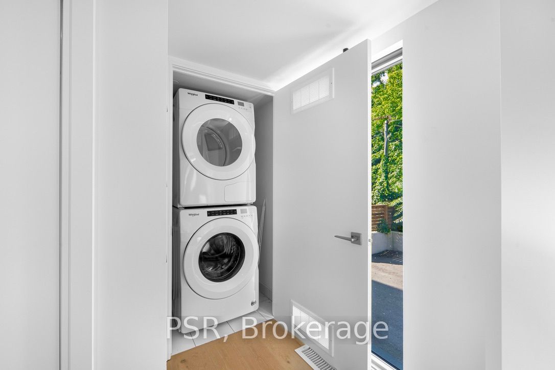 430 Roncesvalles Avenue, #105