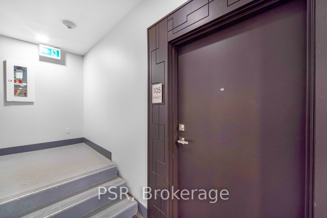 430 Roncesvalles Avenue, #105