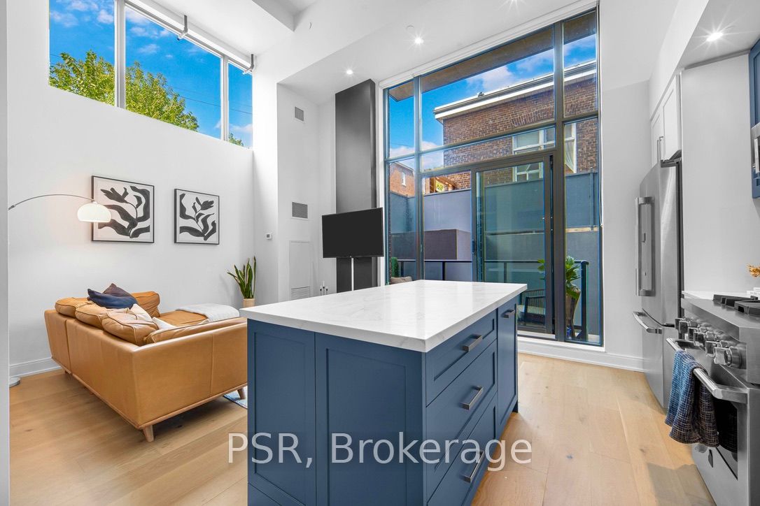 430 Roncesvalles Avenue, #105