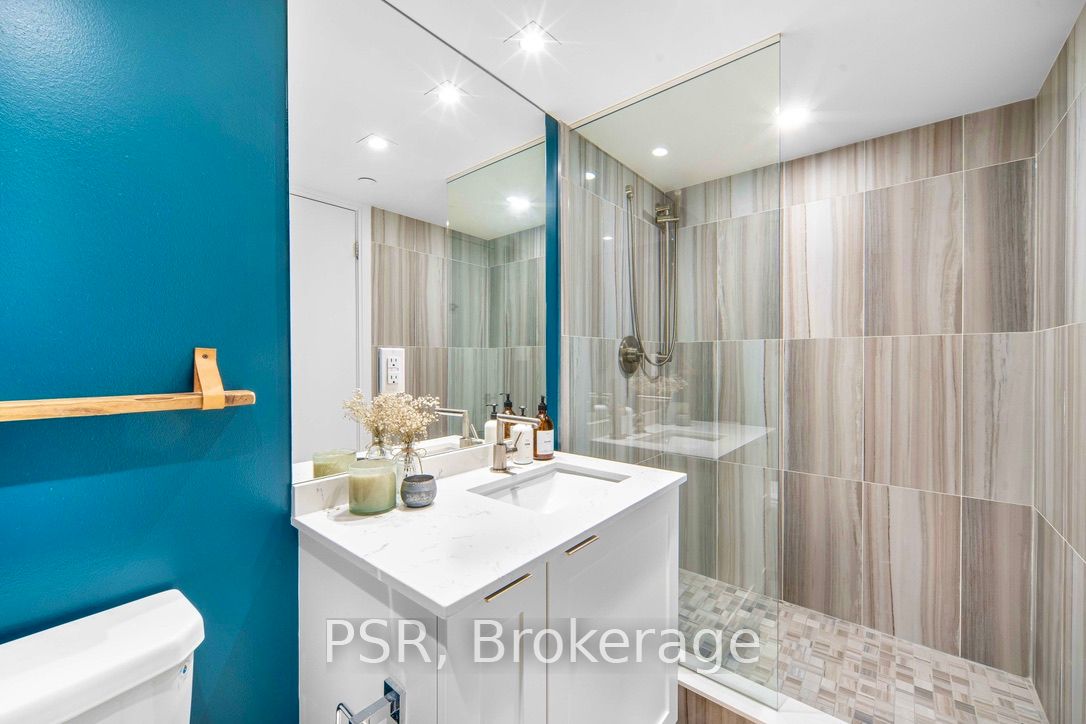 430 Roncesvalles Avenue, #105