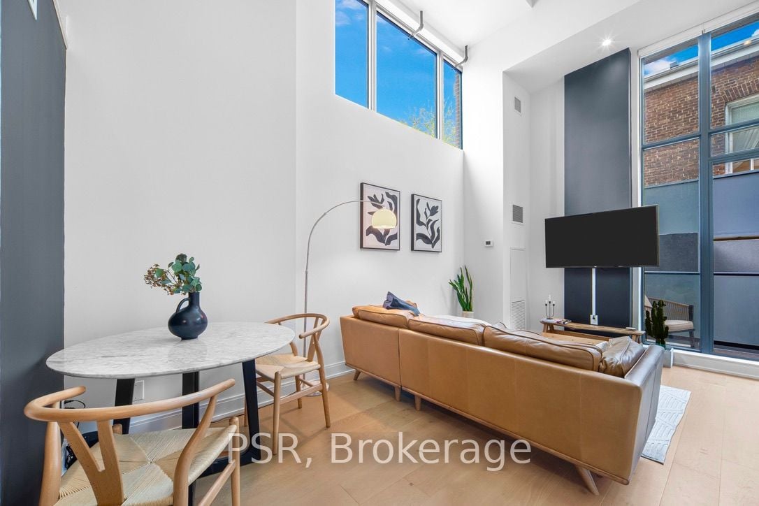 430 Roncesvalles Avenue, #105