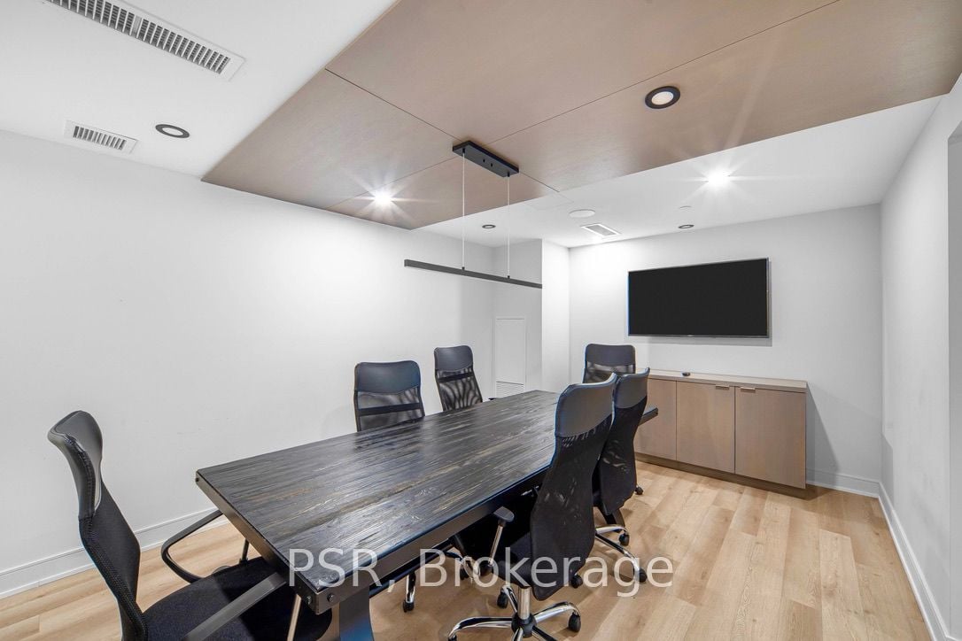 430 Roncesvalles Avenue, #105