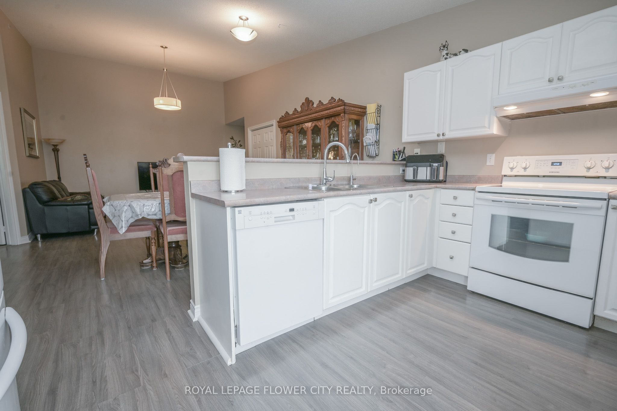4005 Kilmer Drive, #412