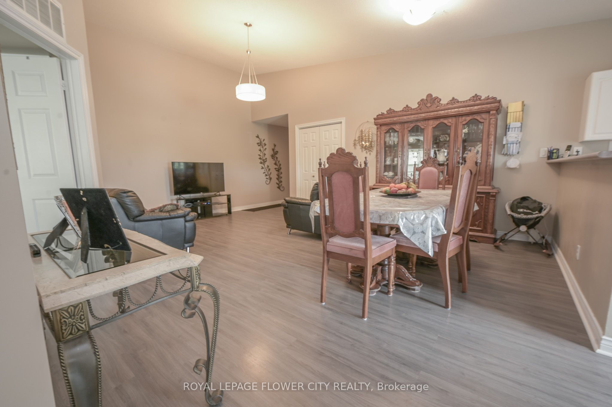 4005 Kilmer Drive, #412