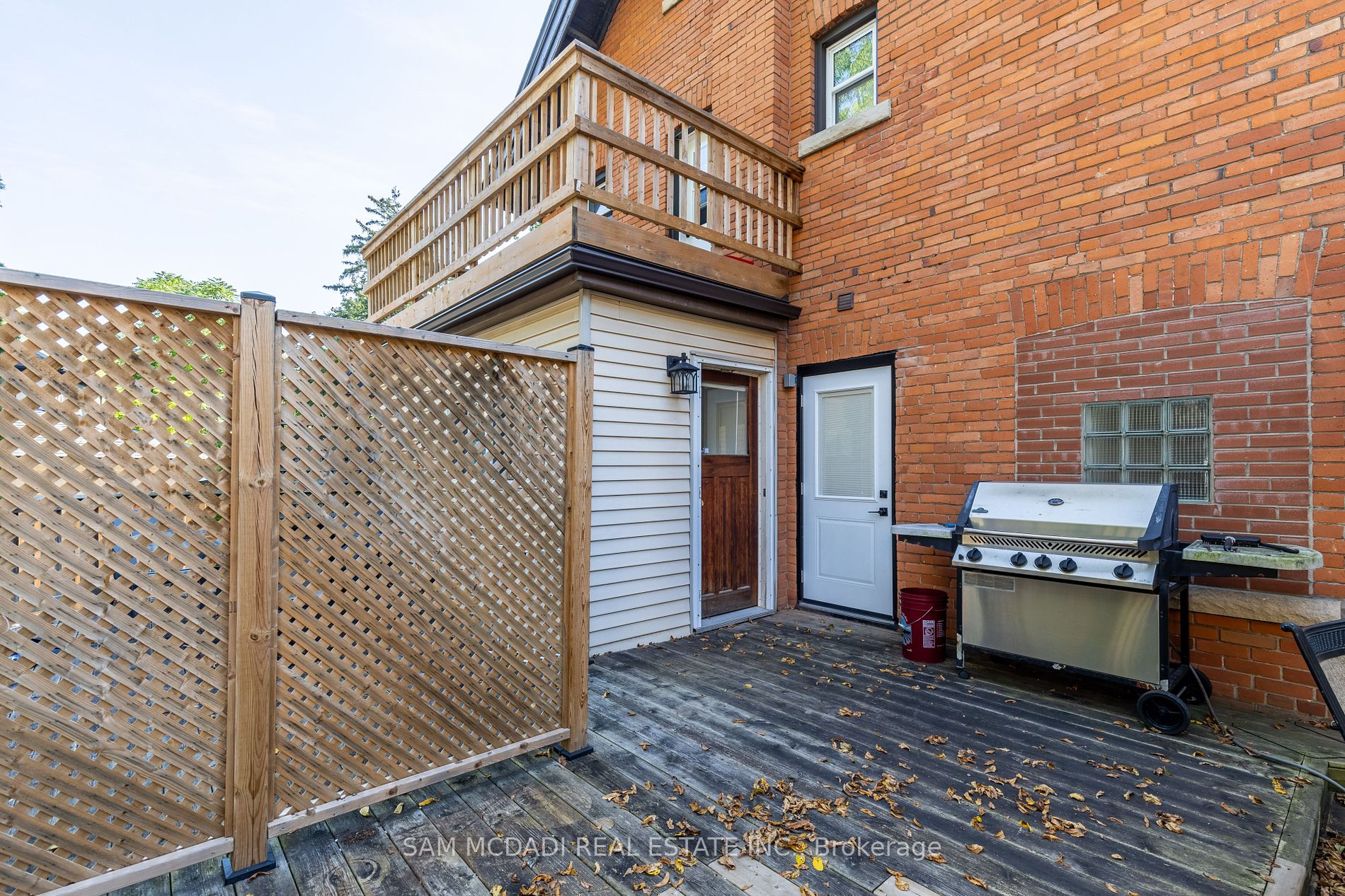 2177 Lakeshore Road