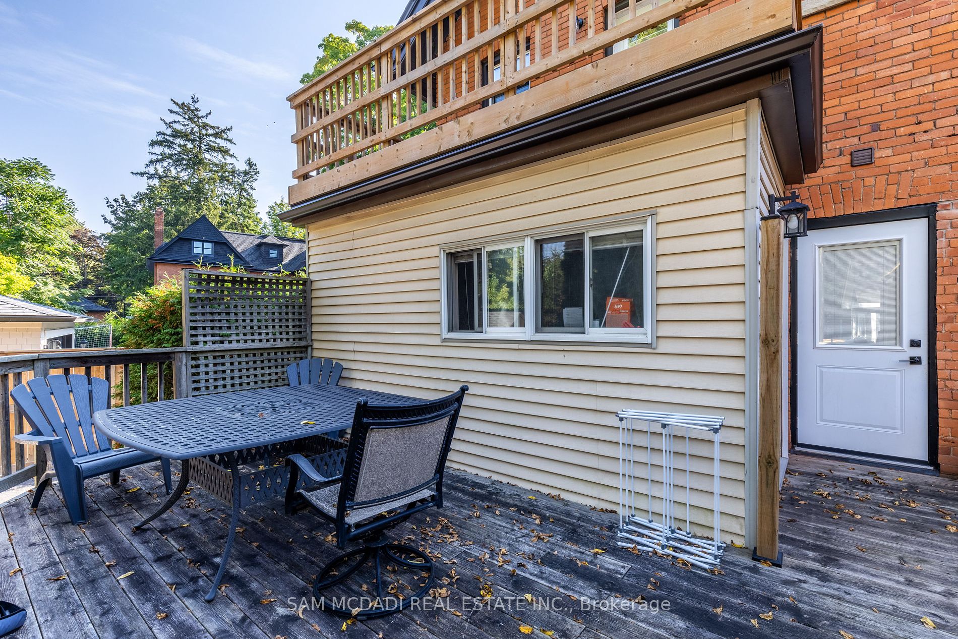 2177 Lakeshore Road