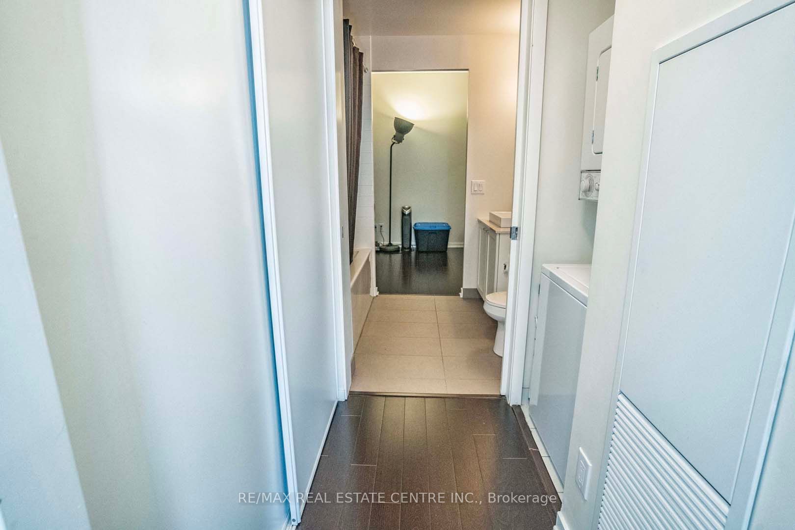 105 The Queensway Avenue #415