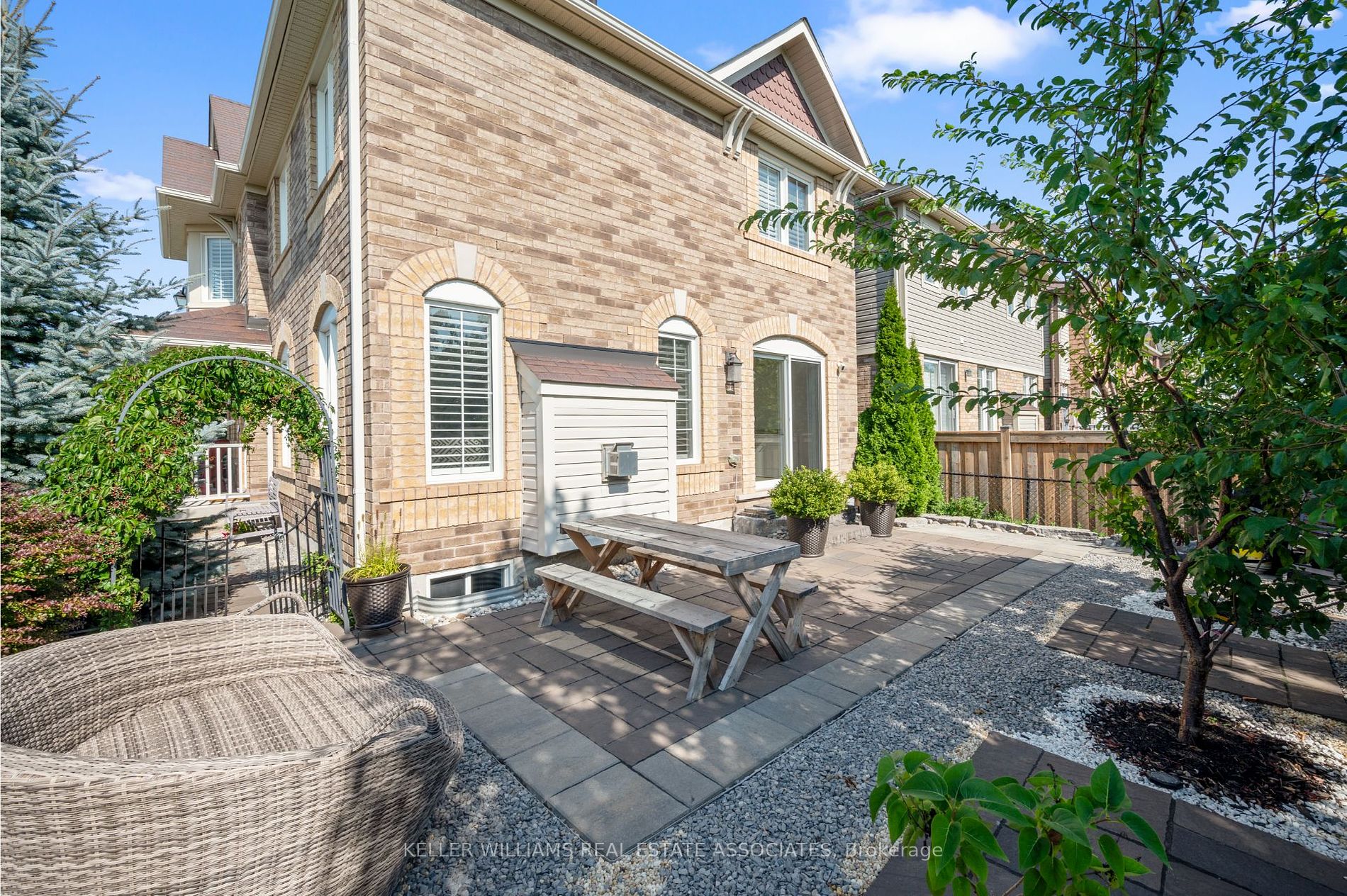 1002 Solomon Court