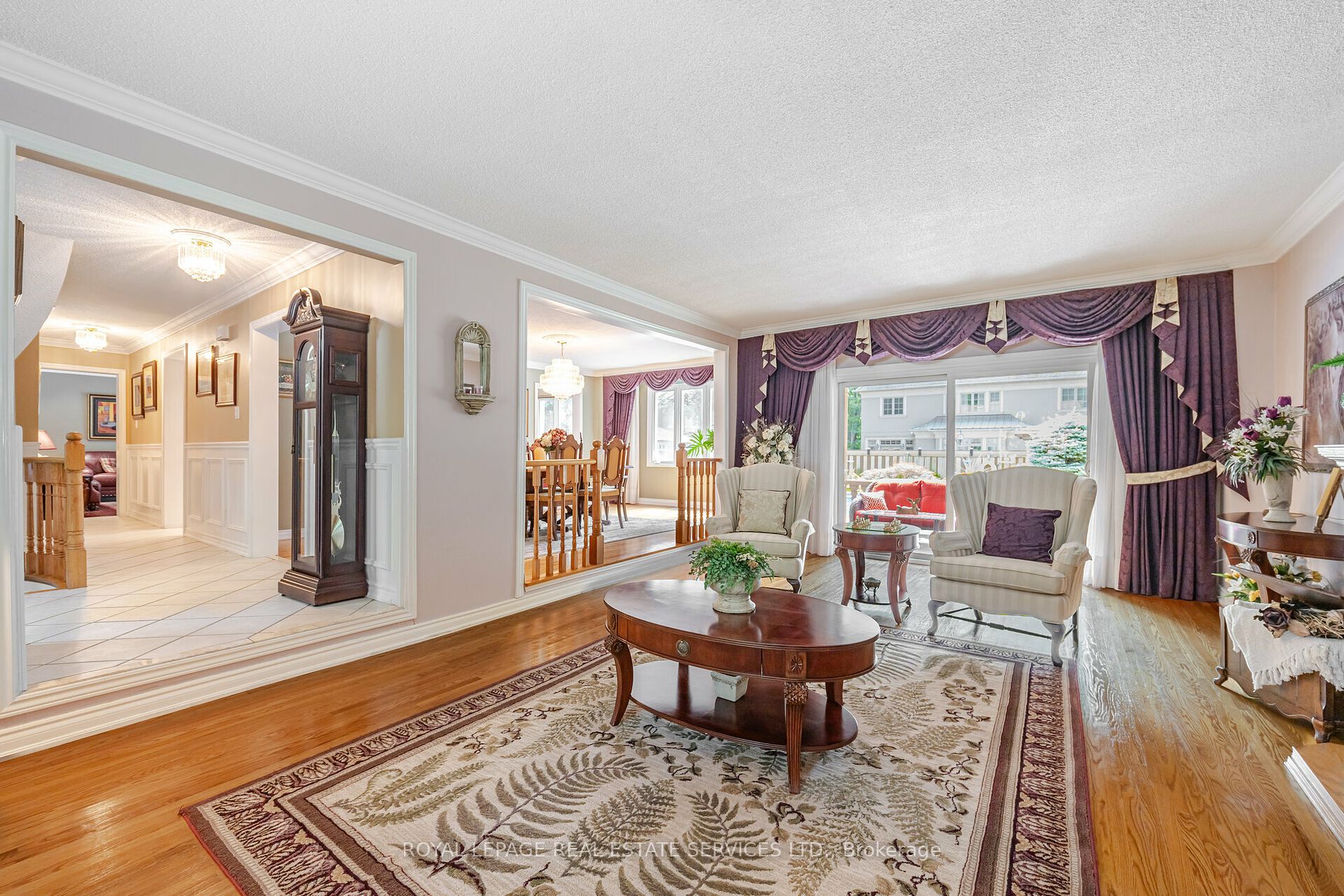 2130 Autumn Breeze Drive N