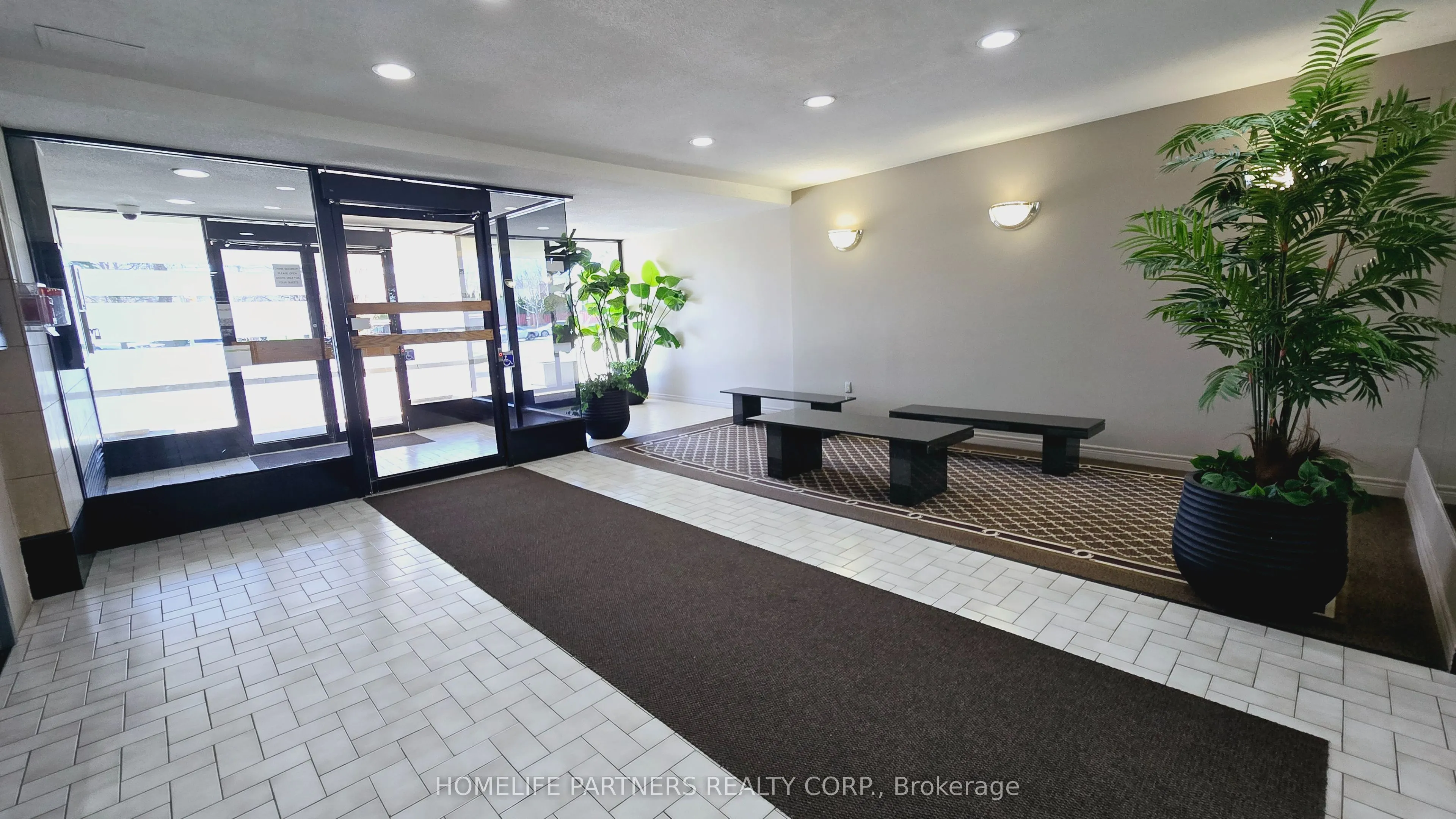 2825 Islington Avenue, #315