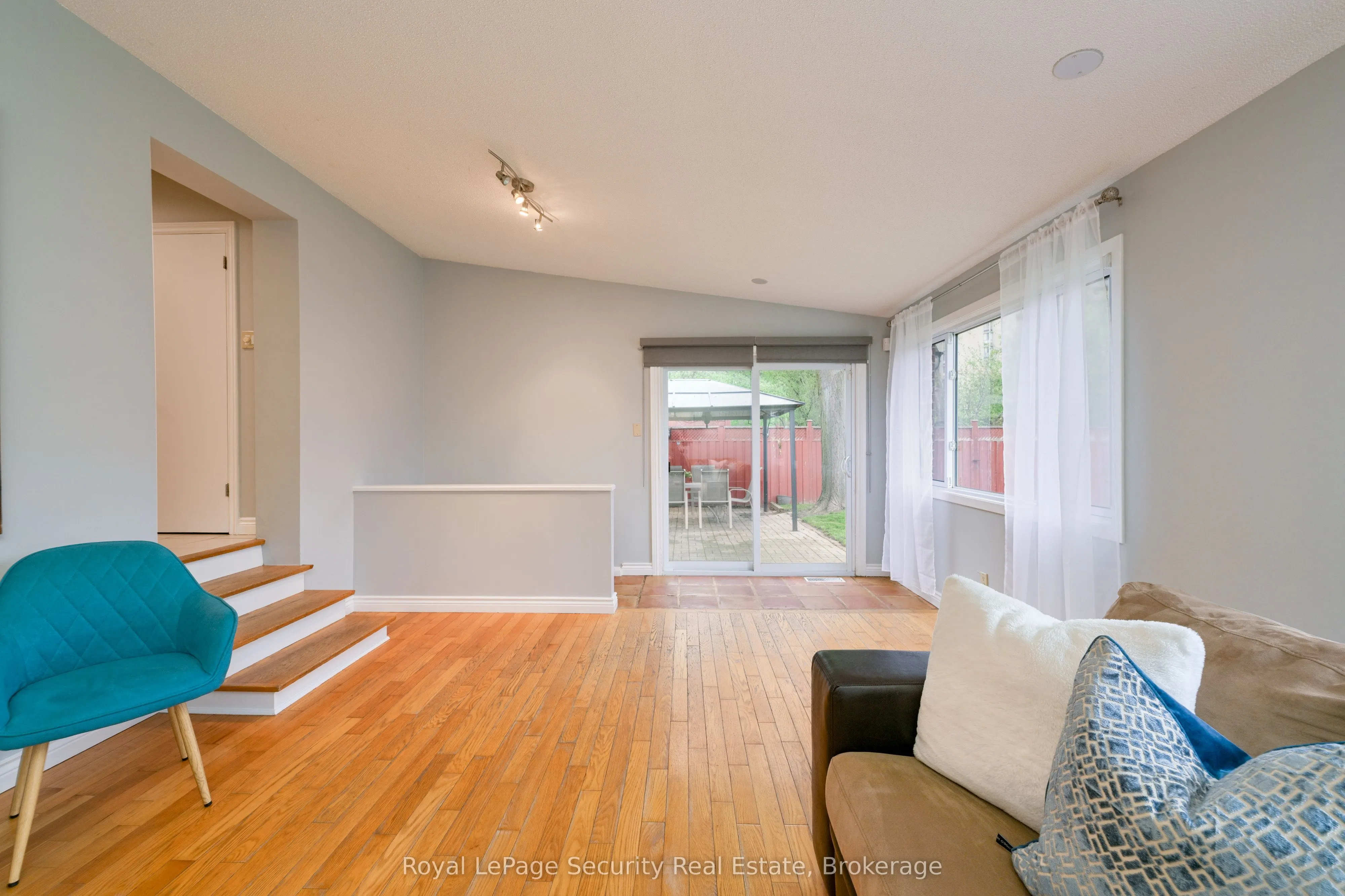 25 Parkchester Road