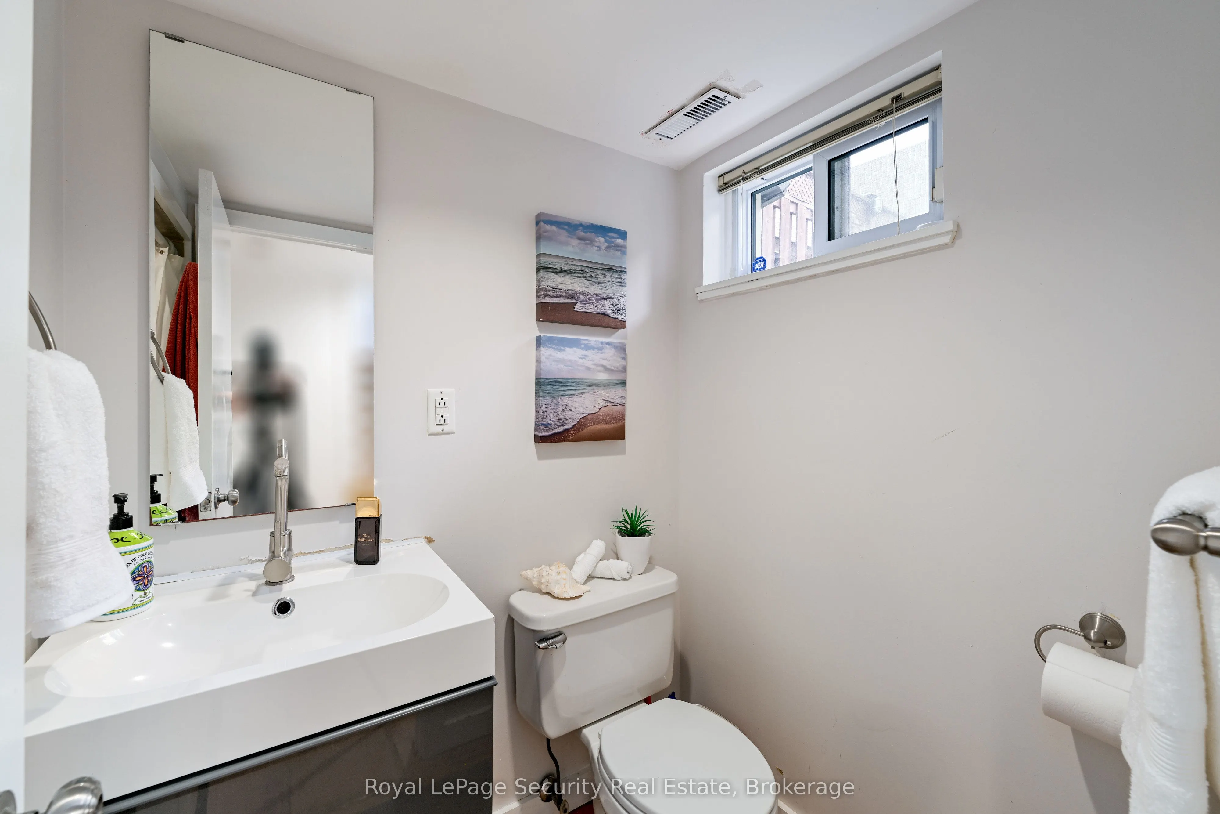 25 Parkchester Road