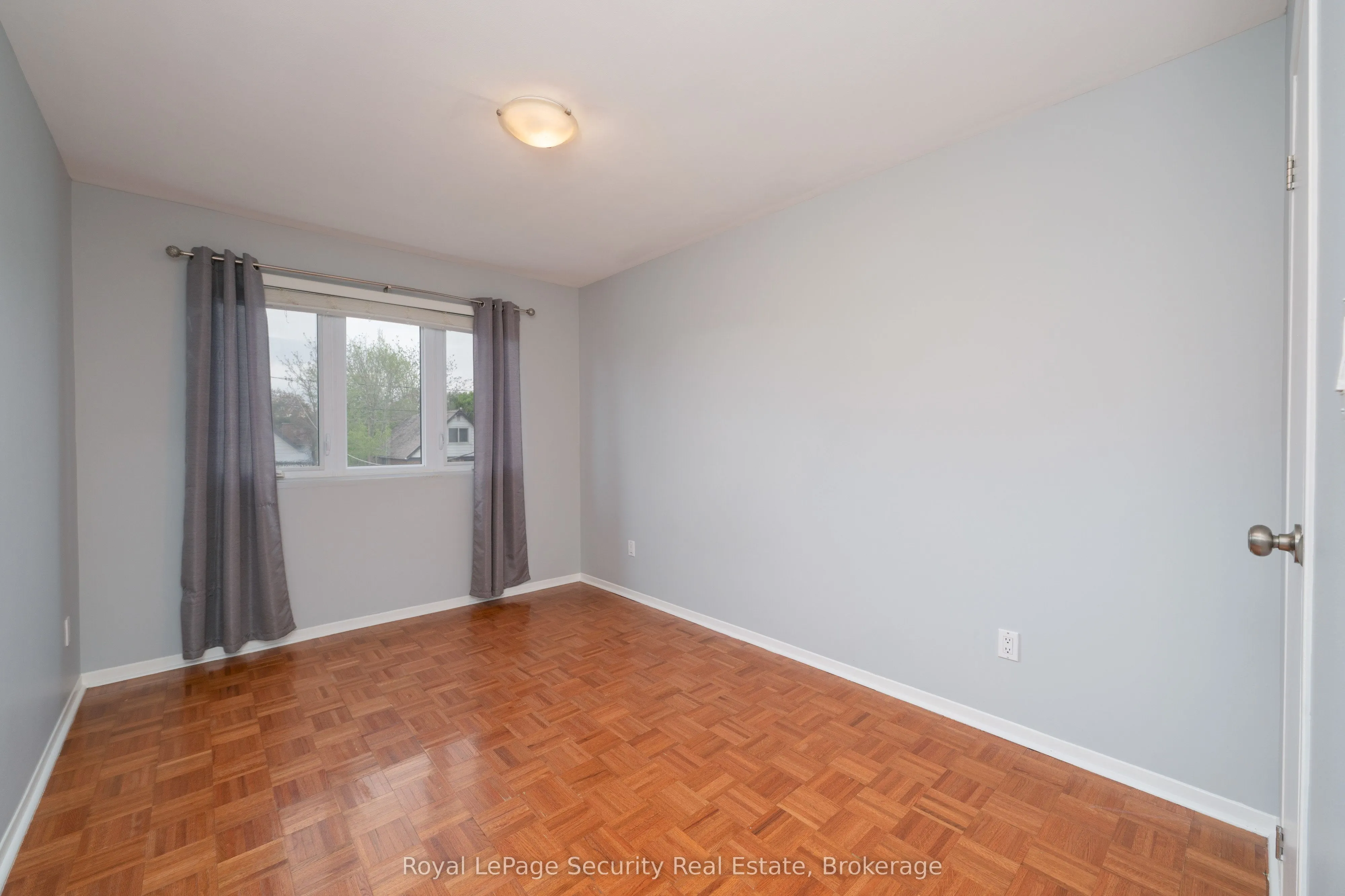 25 Parkchester Road