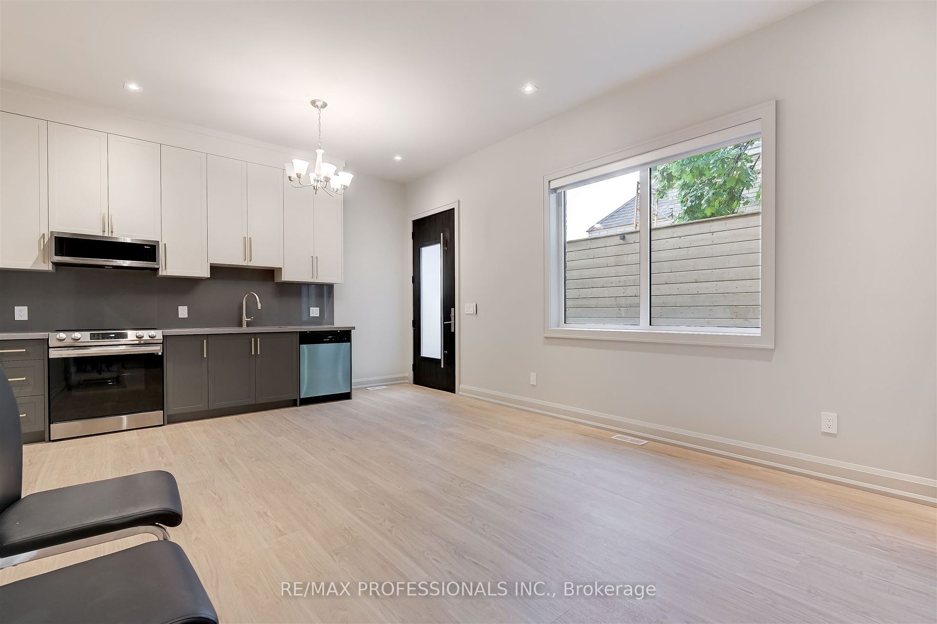 56 Shaver Avenue S, #Garden