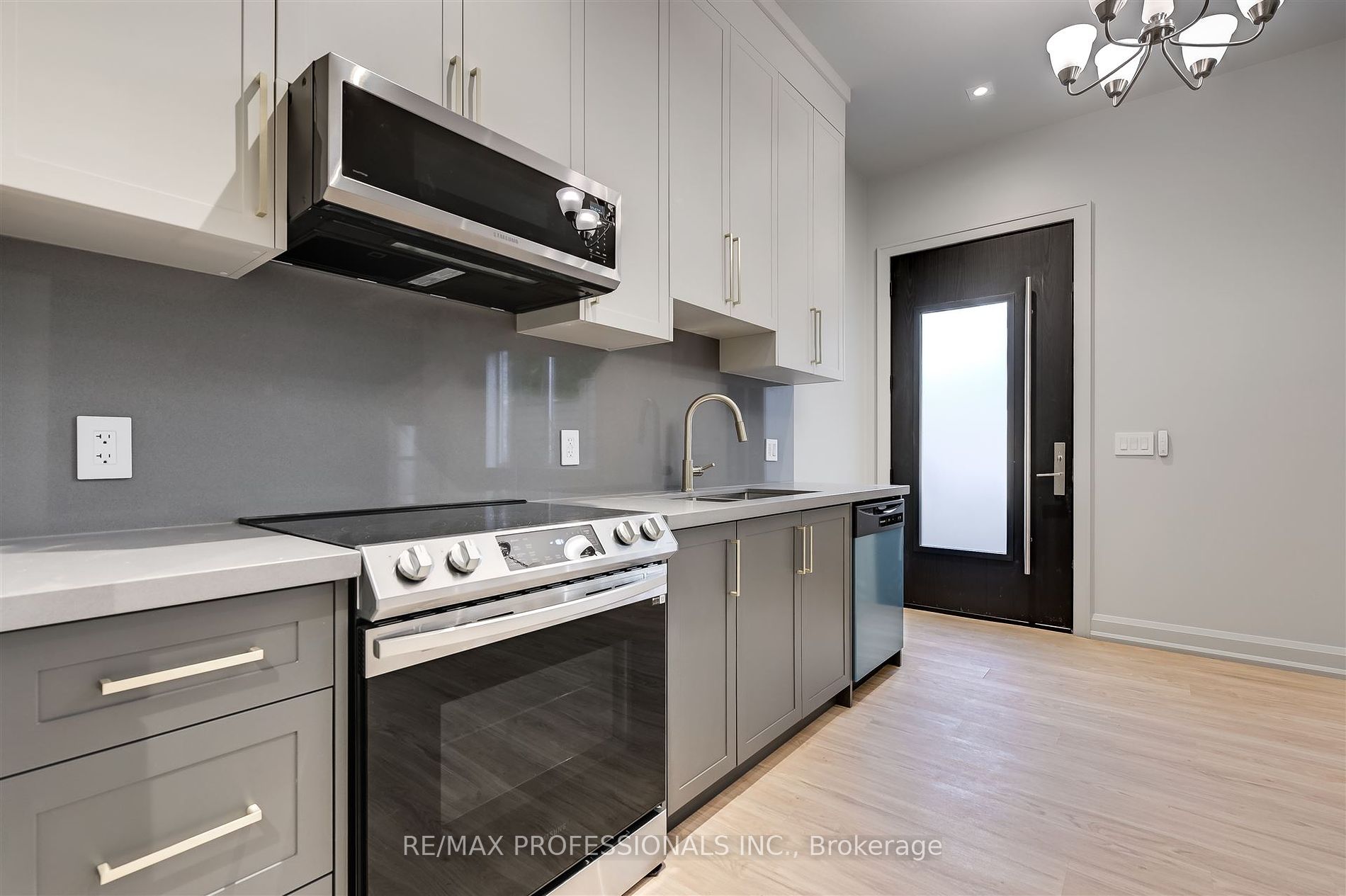 56 Shaver Avenue S, #Garden